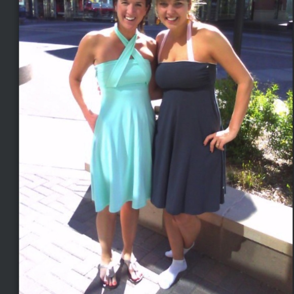 lululemon athletica Dresses & Skirts - Loop de Lulu Reverse Convertible Dress Toothpaste